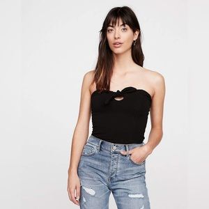 HP 💃🏼Stylish black strapless cut out top💃🏼